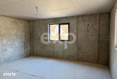 Casă cu 3 camere cu Teren 1446 Mp în Buhoci