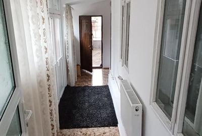 Casă cu 3 camere în Central - 2