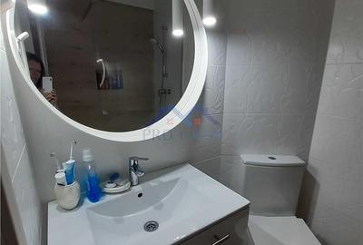 Apartament cu 4 camere în Cetate