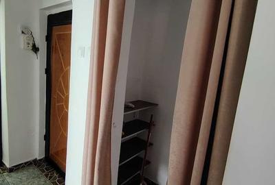 Apartament cu 3 camere semidecomandat în Podu Roș - 2