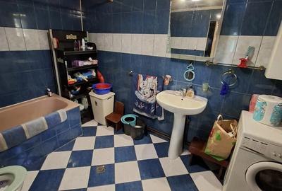 Casă cu 4 camere cu Teren 2000 Mp în Viștea - 2