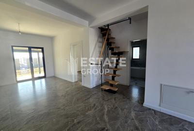 Duplex cu 4 camere cu Canalizare în Moșnița Nouă - 1
