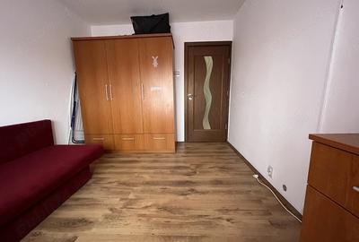 Apartament cu 3 camere decomandat în Banu Mărăcine