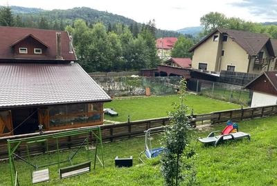 Casă individuală cu 9 camere cu Garaj în Brădet - 2