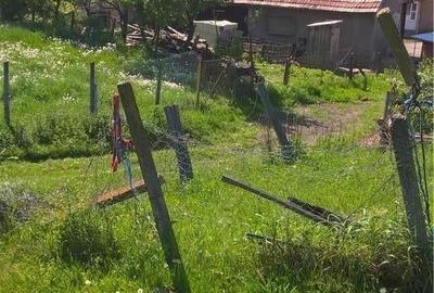 Teren de 200 mp, în Sărățel - 15