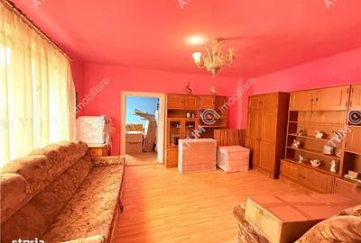 Casă cu 3 camere în Lazaret