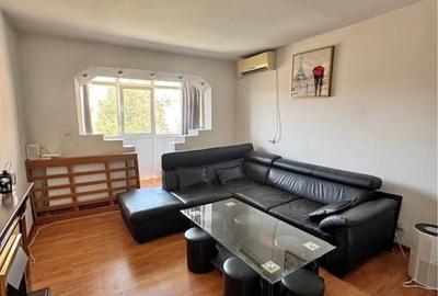 Apartament cu 3 camere semidecomandat, mobilat în Craiovița Nouă