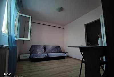 Apartament cu 2 camere decomandat în Buziașului