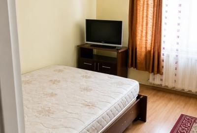 Apartament cu 3 camere decomandat, mobilat în Sebeș - 2