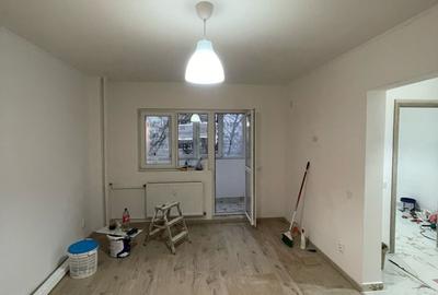 Apartament cu 2 camere decomandat în Apusului