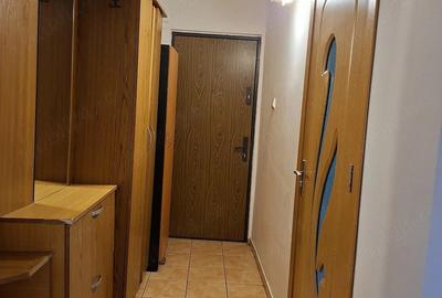 Apartament cu 2 camere decomandat în Soarelui
