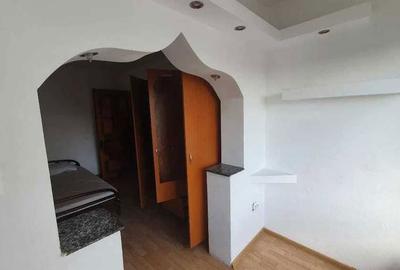 Apartament cu 3 camere decomandat în Central - 7