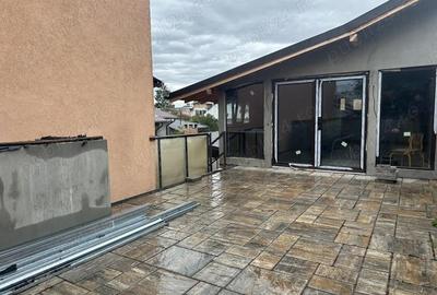 Agentia imobiliara VIGAFON vinde casa 4 camere Piata Anton - Lupeni - 8