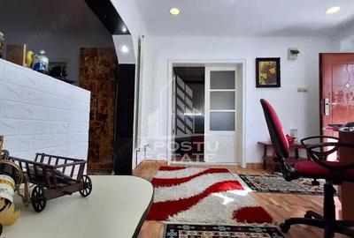 Casa de vanzare in Ineu formata din 2 cladiri - 7