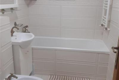 Apartament cu 3 camere decomandat în Independenței - 11