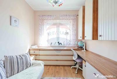 Apartament cu 4 camere decomandat, mobilat în Europa - 3