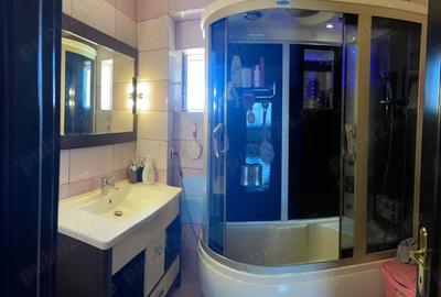 Apartament cu 3 camere decomandat în 1 Mai - 7