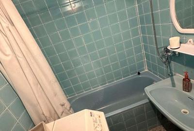 Apartament cu 3 camere în Tineretului