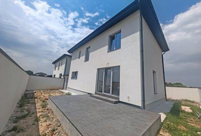 Casă individuală cu 5 camere cu Canalizare în Tunari - 16