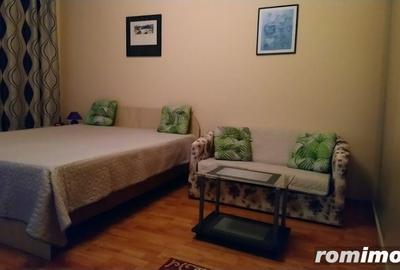 Inchiriez apartament pe termen lung , etaj 3 situat in Badea Cartan - 1