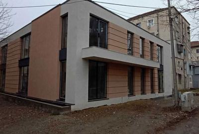 Spațiu comercial, de 10,000 mp, în Central - 4