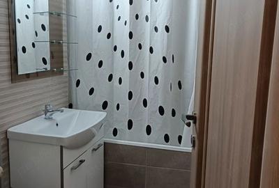 Garsonieră decomandată în Titan - 1