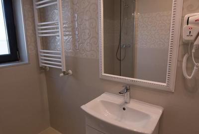 APARTAMENT 3 CAMERE MAMAIA CU VEDERE LA LAC - 19