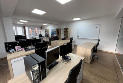 Birou, de 95 mp, în Central - 3