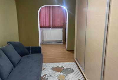 Apartament cu 3 camere semidecomandat în Tineretului - 5