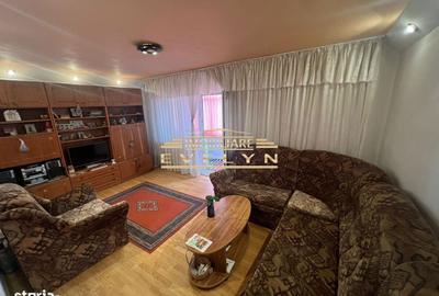 Apartament cu 4 camere decomandat în Central - 2