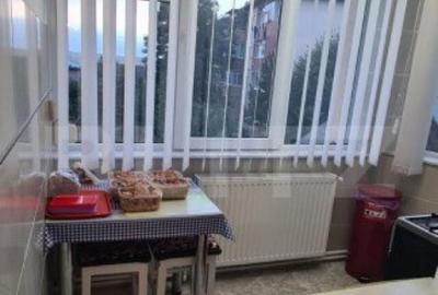 Apartament de vanzare, cu 4 camere, 120 mp, etaj intermediar - 2