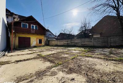 Casă cu 3 camere decomandat cu Teren 420 Mp în Spitalul Județean - 3