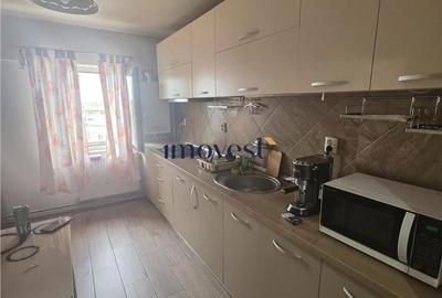 Apartament cu 2 camere decomandat în Carpați 2