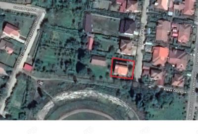 Casă cu Teren 600 Mp în Central - 4