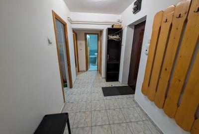 Apartament decomandat Banca Nationala etaj 1, bloc 1992 - 4