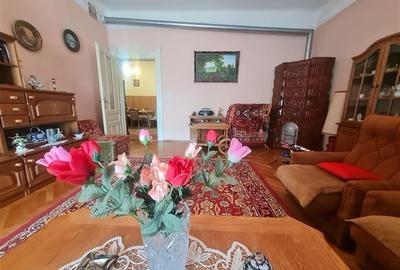 Poveste saseasca la umbra vitei de vie, cu crama si gradina cu flori, Central Co - 43