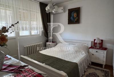 Apartament cu 3 camere decomandat în Nufărul - 13