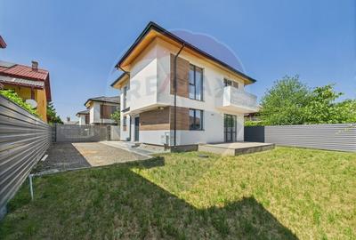 Casă individuală cu 4 camere în Ciorogârla
