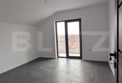 Casă cu 6 camere cu Teren 588 Mp în Priseaca - 5