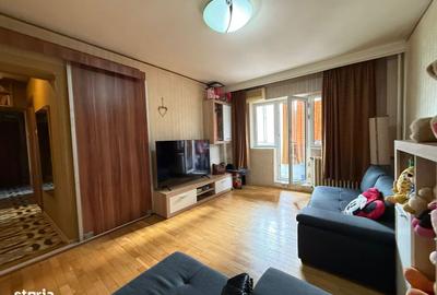 Apartament cu 3 camere decomandat în Rahova