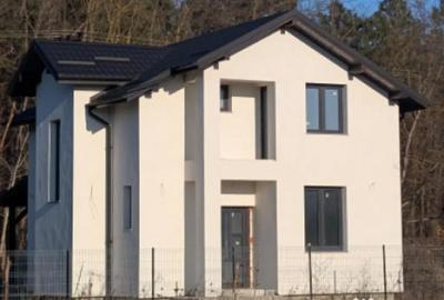 Casă cu 4 camere cu Teren 740 Mp în Hemeiuș - 17