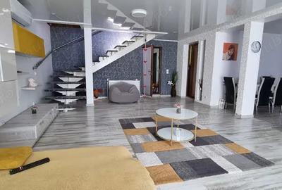 Casa De Vanzare - 2