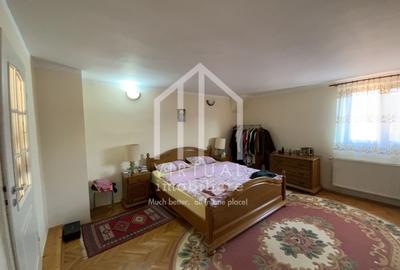 Casă individuală cu 6 camere cu Canalizare în Rășinari - 10