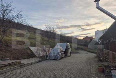 Casă cu 3 camere cu Teren 3200 Mp în Corunca - 2