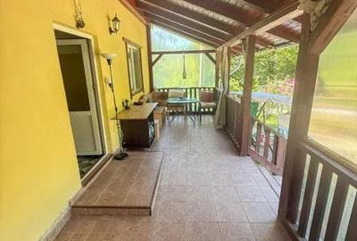 Casă cu 3 camere cu Teren 1027 Mp în Central - 11