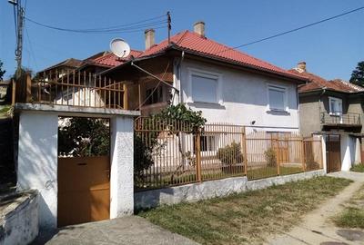 Casa buna caramida arsa ! - 1