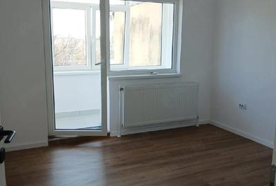 Apartament cu 3 camere decomandat în Horia - 4