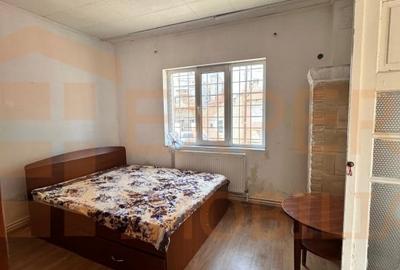 Proprietate 2 corpuri situata in zona Tomis I - 3