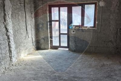 Casă cu 5 camere cu Teren 200 Mp în Poiana Țapului - 7