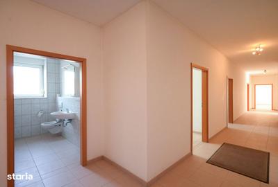 Spațiu comercial, de 2,581 mp, în Central - 8